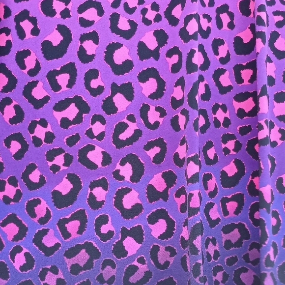 Bob Mackie Purple Leopard Print Top with Lace-Up Detail - Picture 4 of 6